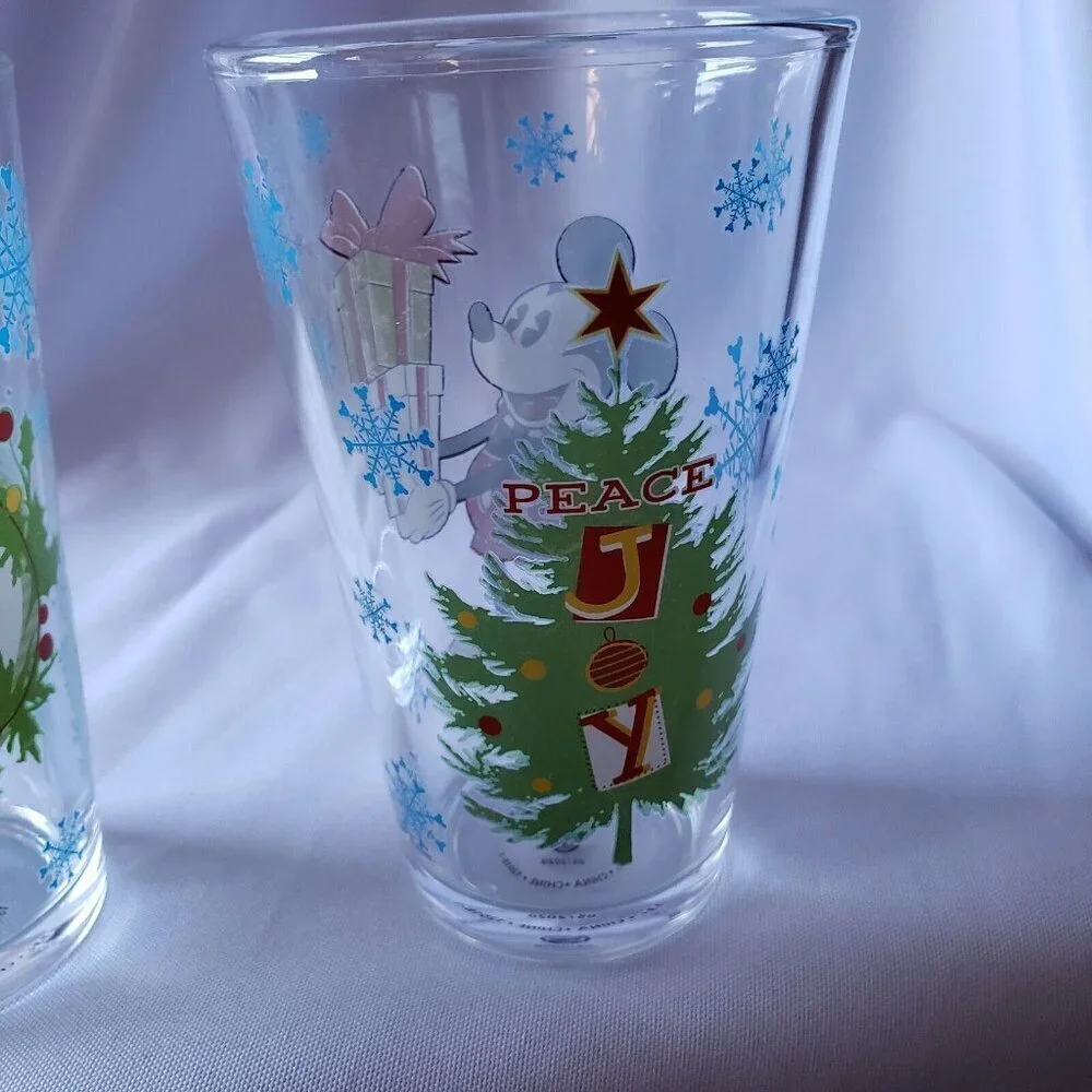 Zak! Disney Mickey Minnie Mouse Glassware Set of 2 Pint 16 ounce Christmas Cups